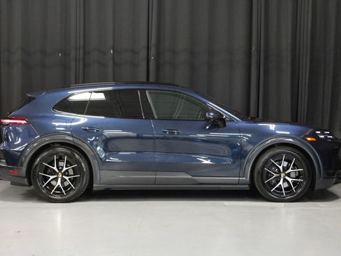 Used 2026 Porsche Cayenne Electric AWD/4WD image 6