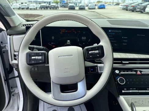 Used 2025 Hyundai Santa Fe Calligraphy image 19