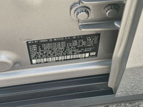 Used 2023 Honda HR-V LX image 34