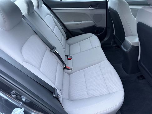 Used 2020 Hyundai Elantra SE w/ Cargo Package (C1) image 34