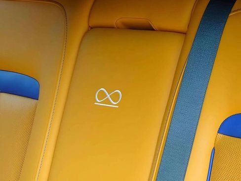 Certified 2023 Rolls-Royce Cullinan Black Badge w/ Driver's Package image 26