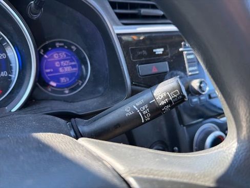 Used 2016 Honda Fit LX image 32