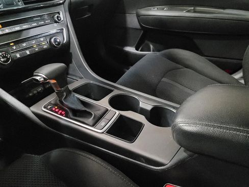 Used 2020 Kia Optima LX FWD image 26