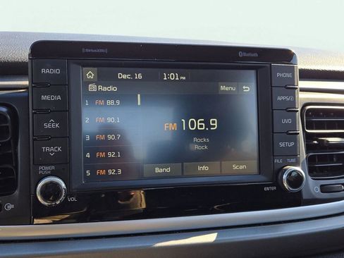 Used 2019 Kia Rio S w/ Technology Package image 18