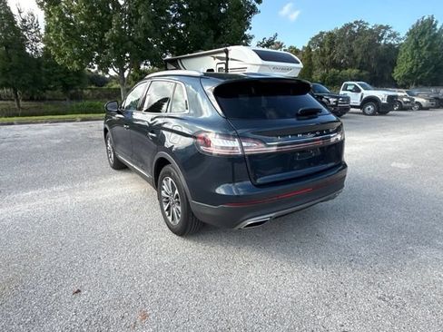 Used 2022 Lincoln Nautilus FWD w/ Premium Package image 7