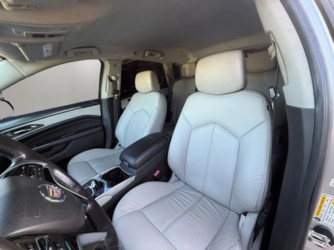 Used 2015 Cadillac SRX FWD image 18