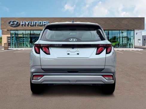 New 2026 Hyundai Tucson SE FWD image 6