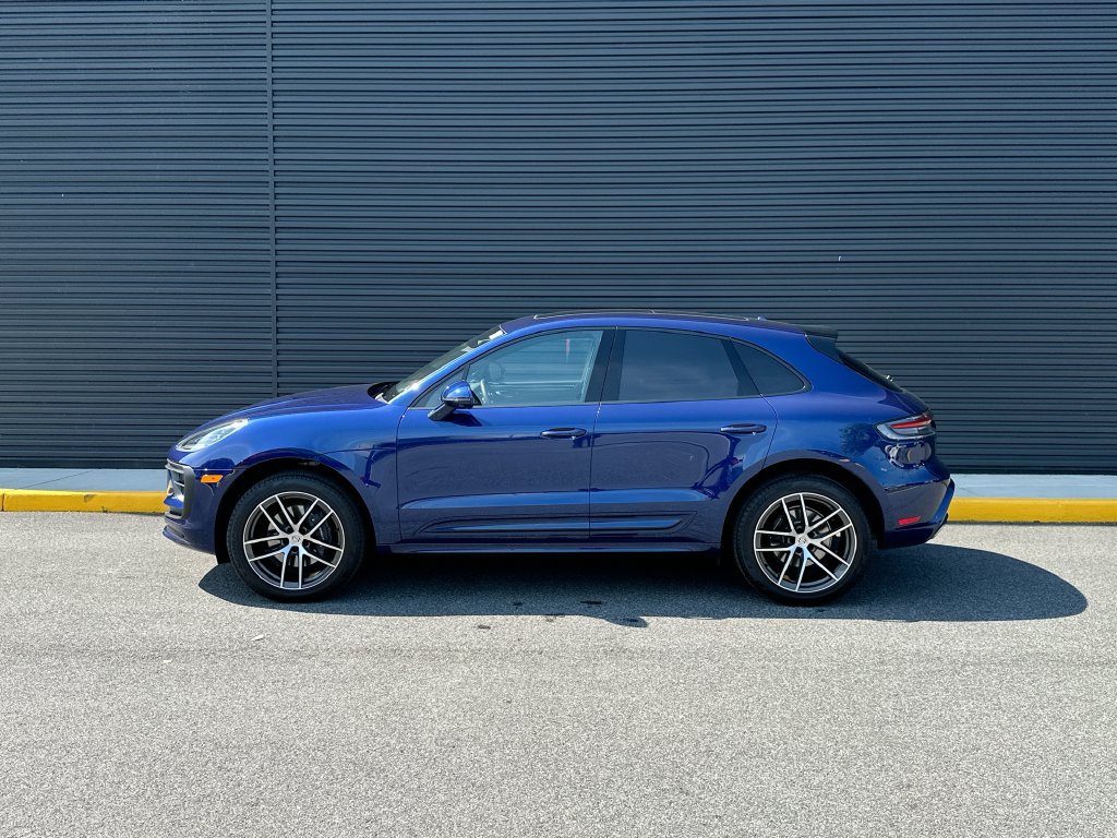Certified 2026 Porsche Macan AWD/4WD image 2