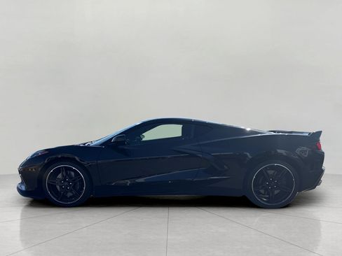 Used 2022 Chevrolet Corvette Stingray Premium Cpe w/ Z51 Performance Package RWD image 7