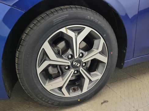 Used 2021 Kia Forte LXS FWD image 31