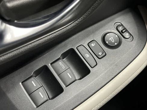Certified 2026 Honda HR-V LX image 20