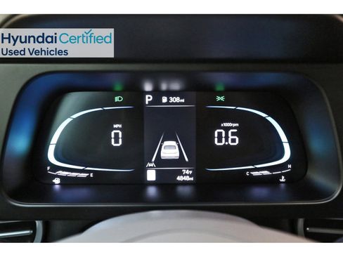 Certified 2025 Hyundai Elantra Sport image 17