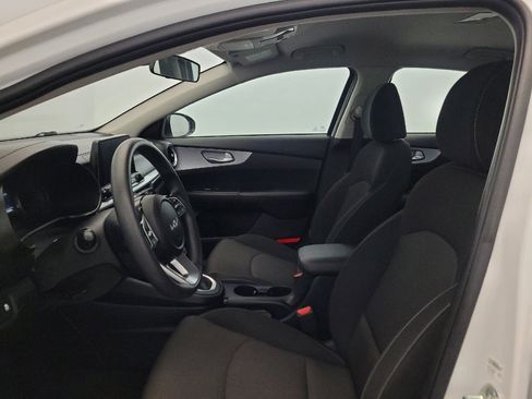 Used 2023 Kia Forte LXS FWD image 17