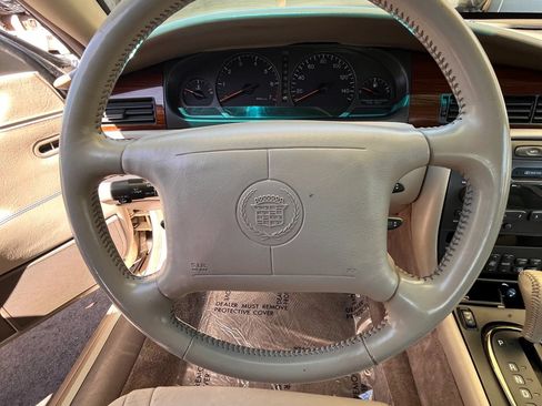Used 1997 Cadillac Eldorado w/ Leather/Lumbar Pkg FWD image 17