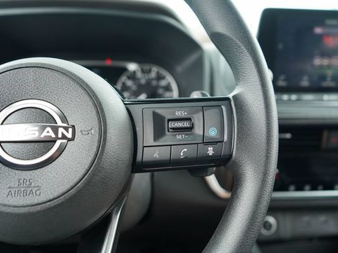Used 2022 Nissan Rogue SV FWD image 27