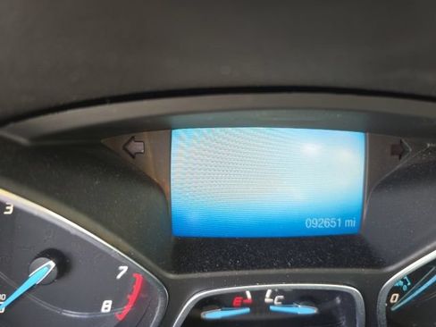 Used 2016 Ford Escape Titanium FWD image 10
