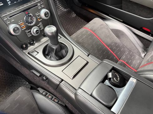 Used 2015 Aston Martin V8 Vantage GT RWD image 23