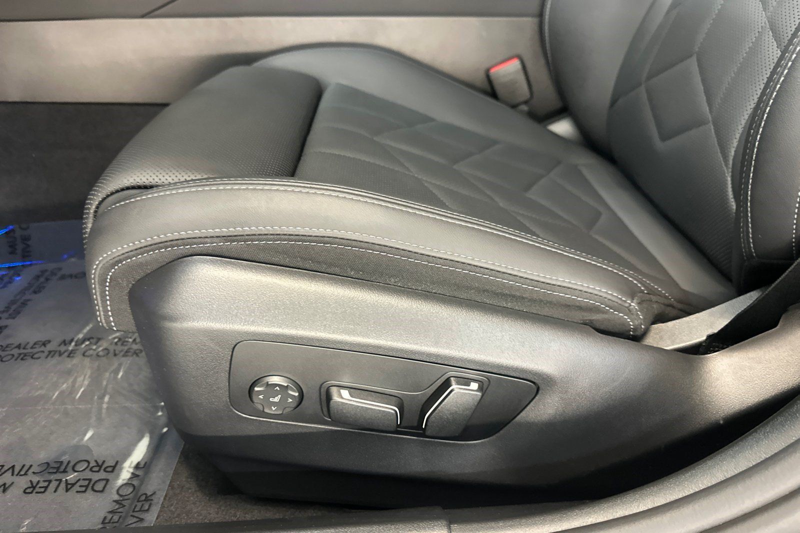 Used 2024 BMW 530i w/ M Sport Package RWD image 14