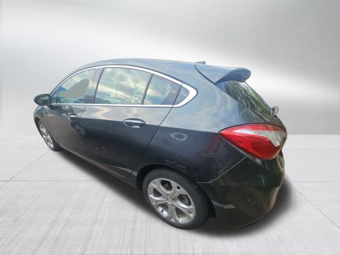 Used 2018 Chevrolet Cruze Premier FWD image 6
