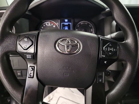 Used 2022 Toyota Tacoma SR image 18