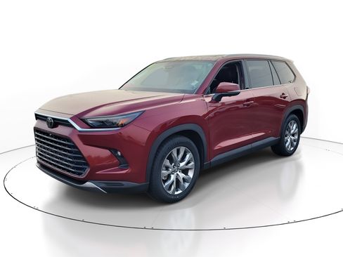 Certified 2024 Toyota Grand Highlander Limited image 3