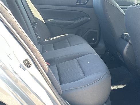 Used 2026 Nissan Altima 2.5 SV FWD image 15
