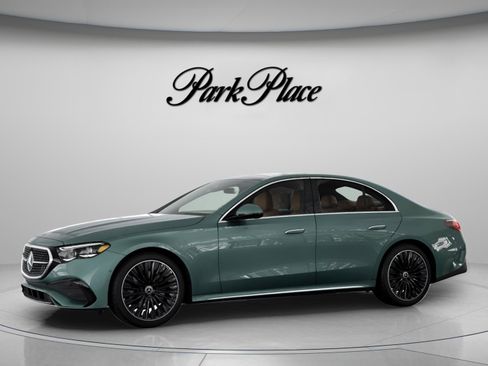 Used 2026 Mercedes-Benz E 350 Sedan image 3