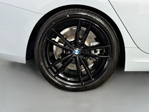 Used 2023 BMW 330i Sedan w/ M Sport Package RWD image 33