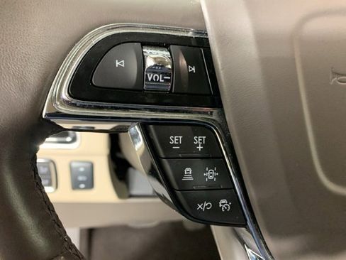 Used 2023 Lincoln Navigator Reserve image 8