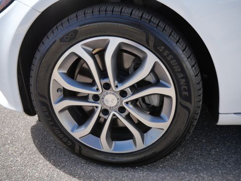 Used 2016 Mercedes-Benz C 300 4MATIC Sedan image 15