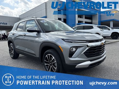 New 2026 Chevrolet TrailBlazer LT w/ Driver Confidence Package AWD/4WD image 1