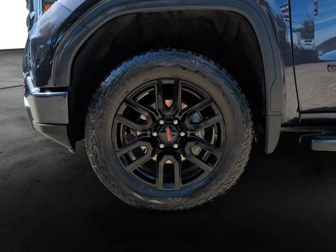 Used 2025 GMC Sierra 1500 Elevation w/ Elevation Premium Package AWD/4WD image 9