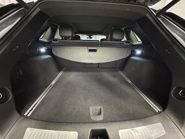 Used 2021 Cadillac XT5 Premium Luxury AWD/4WD image 14