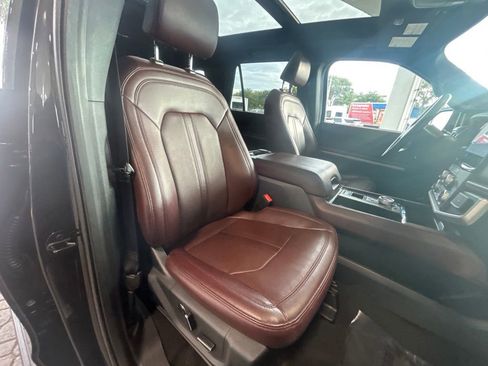 Certified 2024 Ford Expedition Limited image 27