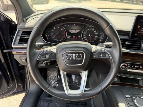Used 2019 Audi Q5 2.0T Premium w/ Convenience Package AWD/4WD image 17