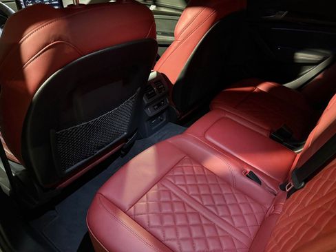 Certified 2024 Audi SQ5 Premium Plus image 22