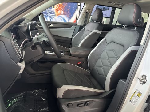 New 2026 Volkswagen Atlas Peak Edition AWD/4WD image 17