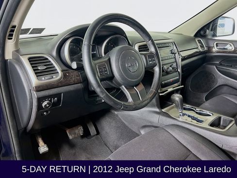 Used 2012 Jeep Grand Cherokee Laredo w/ Laredo E Group image 11