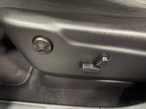 Used 2025 Dodge Durango GT AWD/4WD image 18