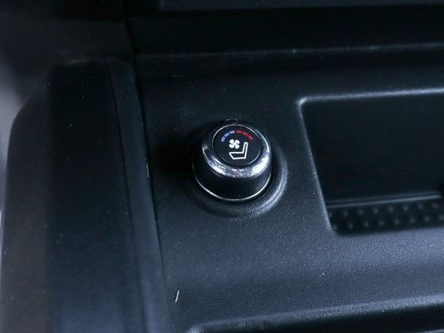 Used 2021 Nissan Titan PRO-4X w/ Pro-4x Convenience Package image 42