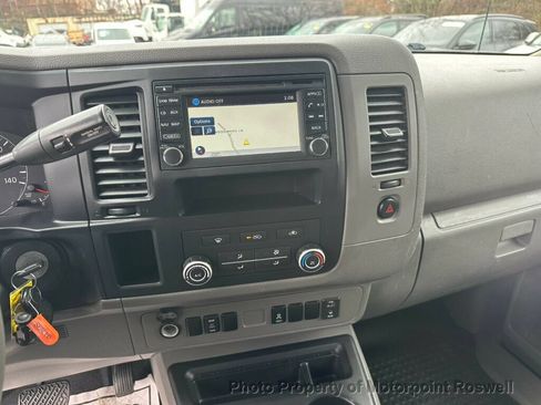 Used 2017 Nissan NV 2500 SV w/ Technology Package RWD image 16