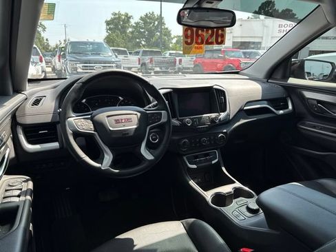 Used 2023 GMC Terrain SLT w/ Tech Package FWD image 12