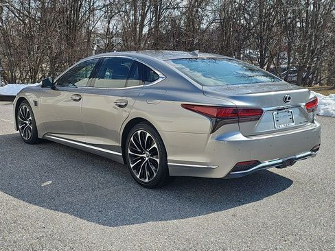Used 2023 Lexus LS 500h AWD w/ Luxury Package image 7