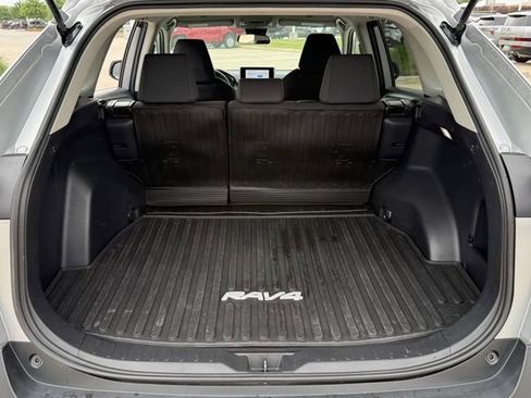 Used 2024 Toyota RAV4 LE image 28