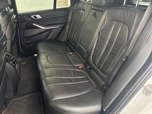 Used 2019 BMW X5 xDrive50i AWD/4WD image 14