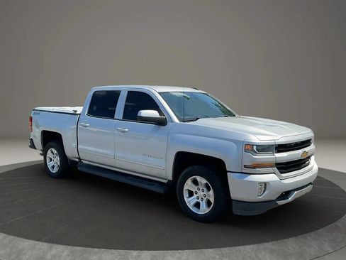 Used 2017 Chevrolet Silverado 1500 LT w/ All Star Edition AWD/4WD image 8