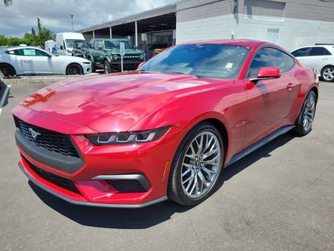 Used 2024 Ford Mustang Premium image 4