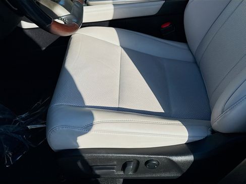 Used 2022 Lexus RX 350 FWD w/ Premium Package image 19