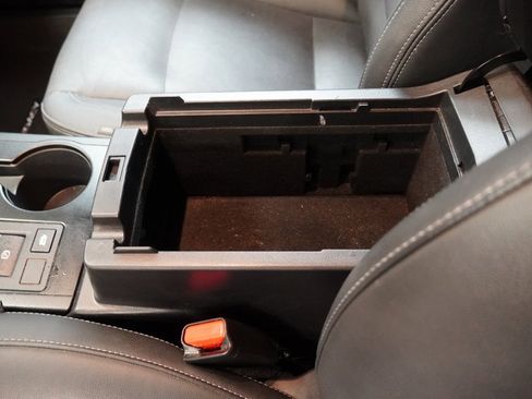 Used 2016 Subaru Legacy 2.5i Limited image 23