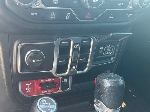 Used 2022 Jeep Gladiator Mojave w/ Trailer Tow Package AWD/4WD image 20